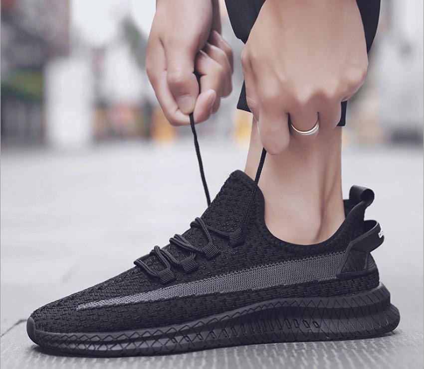 Men's Lightweight Breathable Slip On Running Sports Shoes