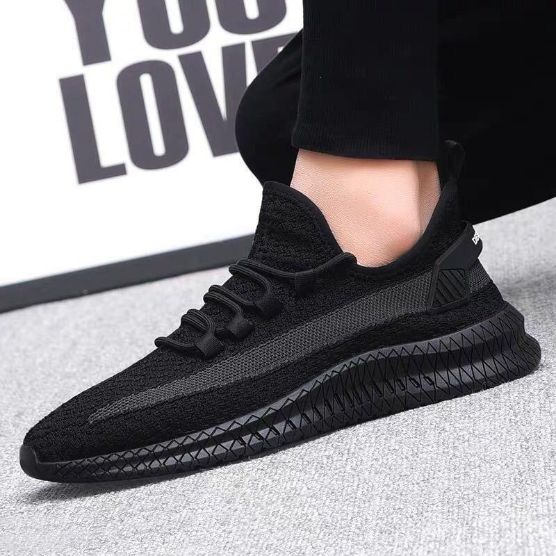 Men's Lightweight Breathable Slip On Running Sports Shoes